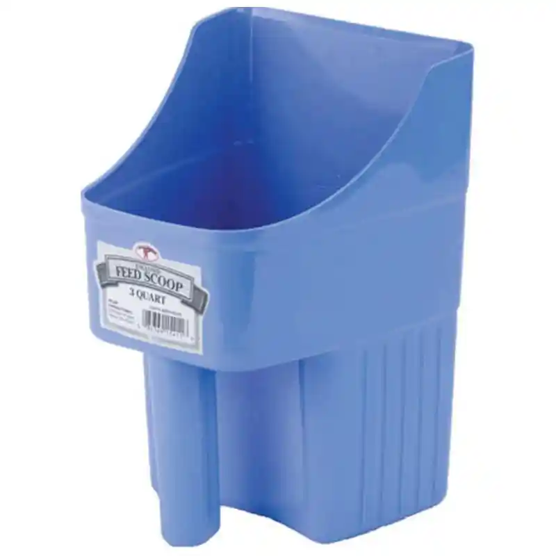 Enclosed Feed Scoop Blue 3 Quart